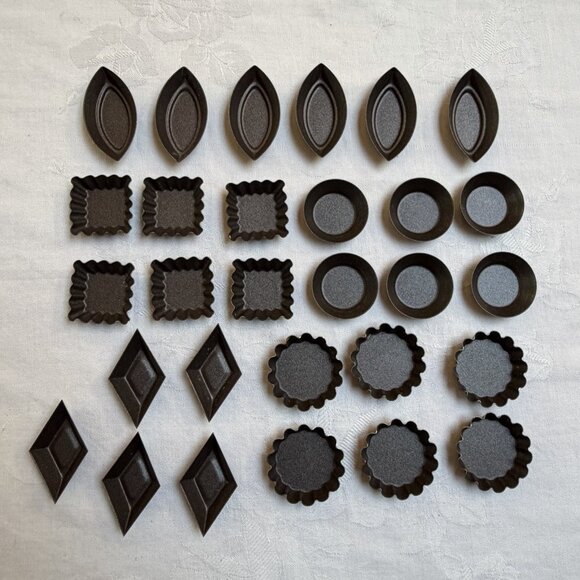 29 NonStick Tart Tin Mini Molds Assorted Shapes - Picture 1 of 5